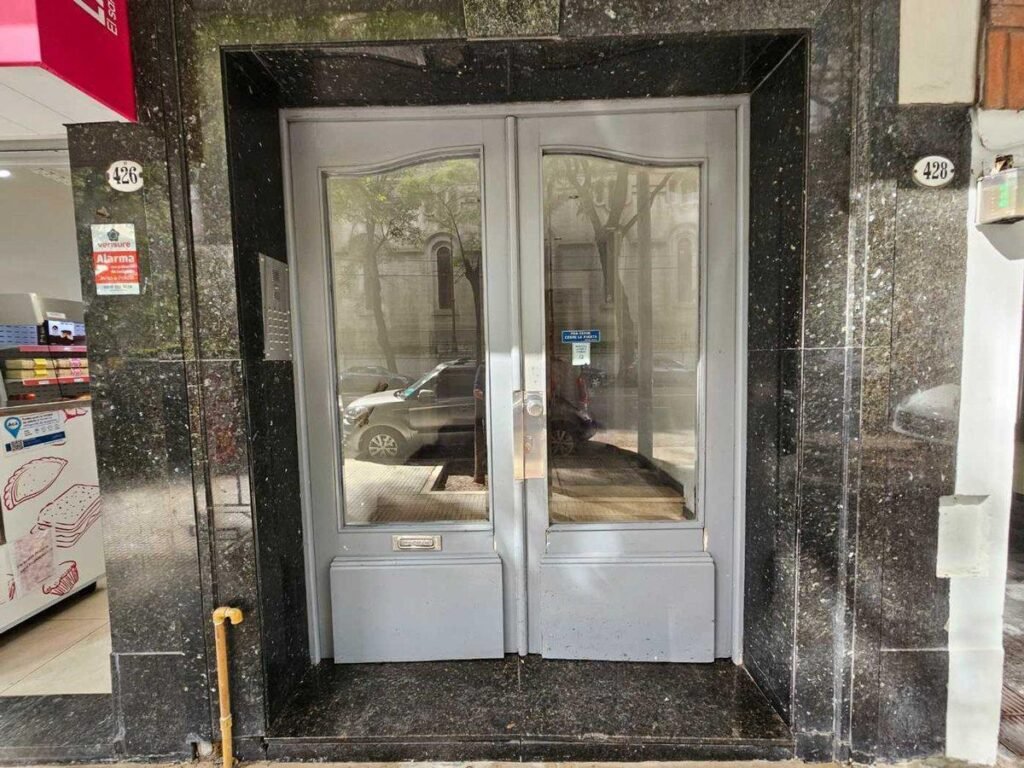 2069271905