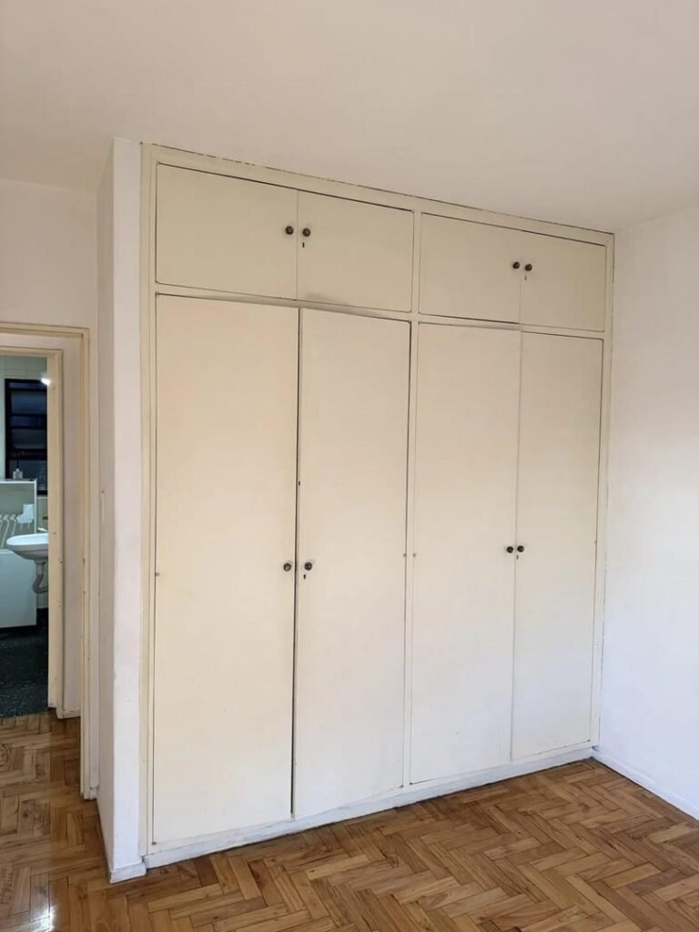 2081332104