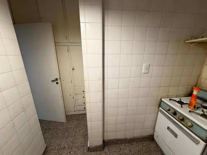 2085584994